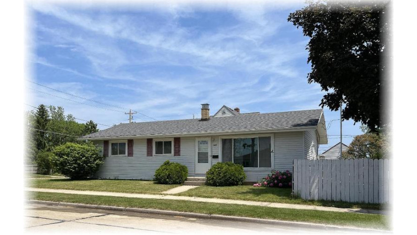 1601 Virginia St Racine, WI 53405 by Coldwell Banker Realty -Racine/Kenosha Office $187,000