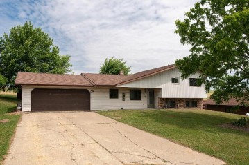304 Ulland Ave, Westby, WI 54667