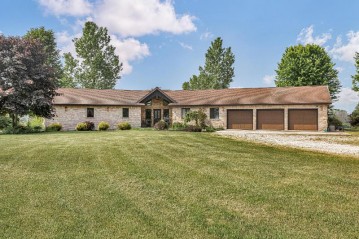 W4339 Four Leaf Dr, Herman, WI 53073