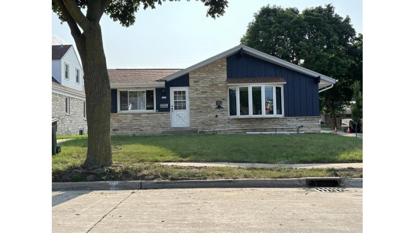 1115 S 97th St West Allis, WI 53214 by Jason Mitchell Real Estate WI $279,900