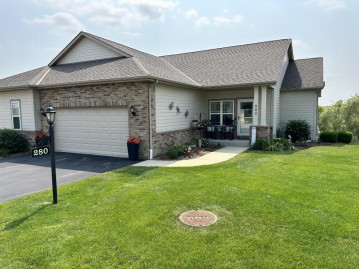 280 Settlement Dr, Rochester, WI 53105-7241