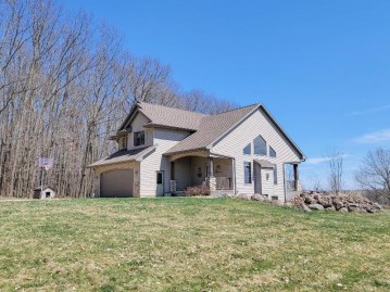 E7783 Island Road, Lebanon, WI 54949-8859