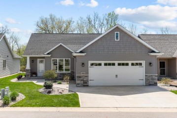 4963 W Woods Creek Lane, Grand Chute, WI 54913