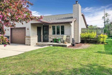 411 W Union Avenue, Cedar Grove, WI 53013