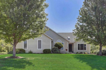 115 Red Fox Drive, Johnson Creek, WI 53038