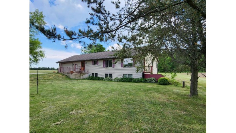 W4101 Moore Road Otsego, WI 53960 by Century 21 Affiliated - Pref: 608-345-6090 $1,050,000