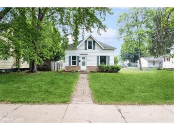 533 South Main Street, Chippewa Falls, WI 54729