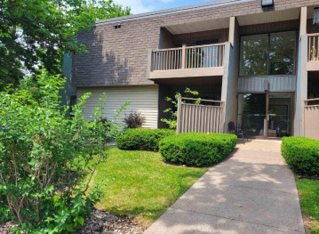 1609 - Unit 204 Sawyer Drive, Marshfield, WI 54449