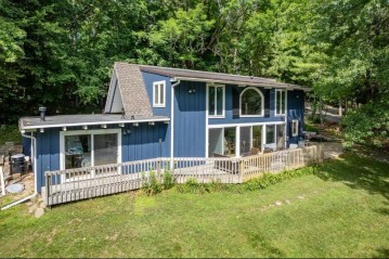 S1286 W Redstone Drive, La Valle, WI 53941