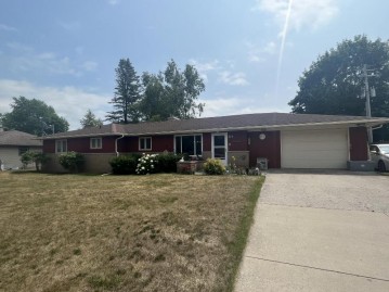 411 Forest Home Dr, Francis Creek, WI 54214-R777