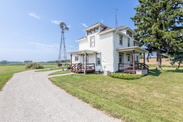 W7201 W Clymet Rd, Emmet, WI 53098