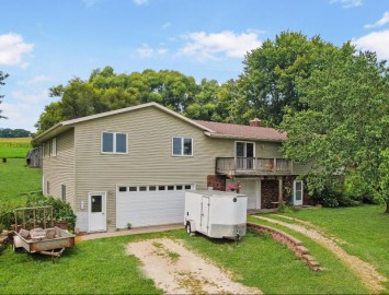 N6041 Big Creek Rd, Burns, WI 54614