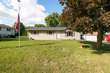 218 North St, Neosho, WI 53059-9750