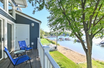 514 Bay View Ave 16, Twin Lakes, WI 53181