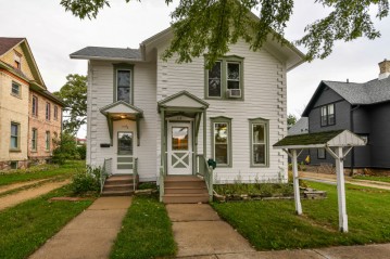 115 S Third St 115 1/2, Delavan, WI 53115-1701