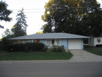 606 Maple Street, Lena, IL 61048