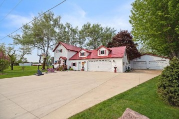 321 High Street, Embarrass, WI 54929-8119