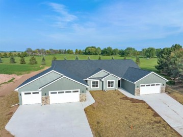 443 Brookview Drive, Luxemburg, WI 54217