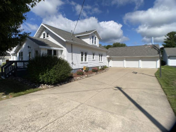 213 E State Street, Bonduel, WI 54107