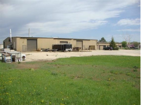 200-224 Commercial Dr