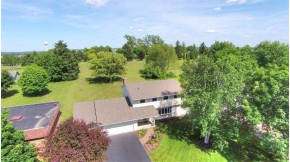 303 Golf View Dr