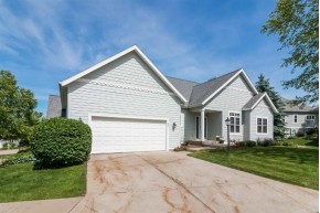 22 Settler Hill Cir