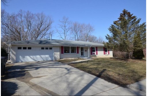 240 N Esterly Ave, Whitewater, WI 53190