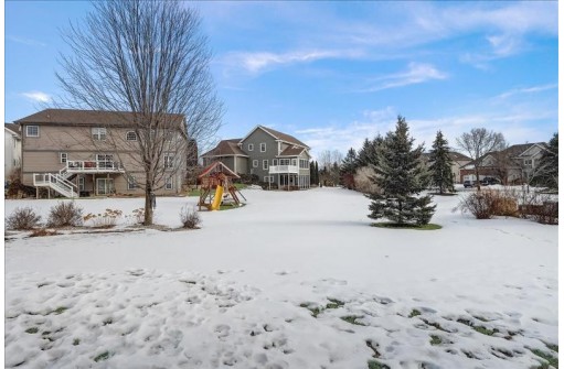 1220 Bongard Dr, Waunakee, WI 53597