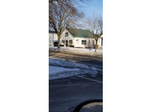 740 12th St Fennimore, WI 53809