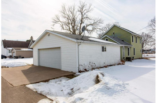 108 S Jefferson St, Cuba City, WI 53807