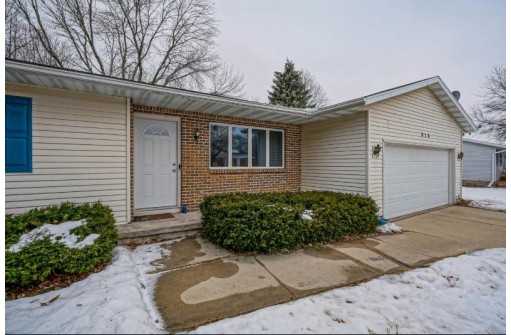 314 N Nine Mound Rd, Verona, WI 53593