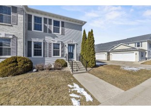 1534 Smithfield Dr Sun Prairie, WI 53590