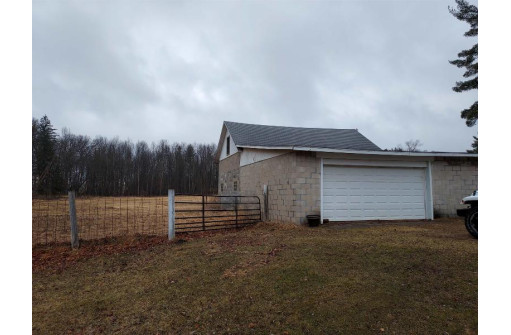 124 W Pioneer Park Rd, Westfield, WI 53964