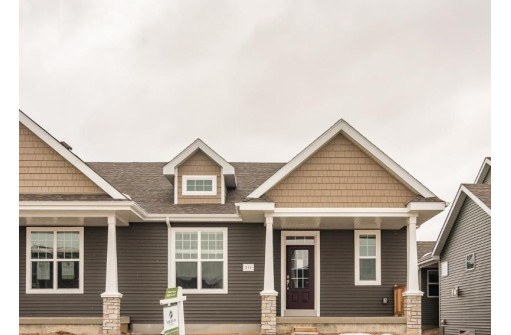 311 Crane Crossing, Waunakee, WI 53597