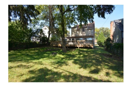 3921 Mineral Point Rd, Madison, WI 53705