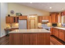 W9173 Wilderness Pl, Cambridge, WI 53523