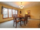 W9173 Wilderness Pl, Cambridge, WI 53523