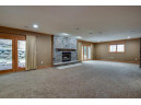 129 Glenn Dr, Cottage Grove, WI 53527