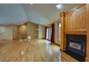 129 Glenn Dr, Cottage Grove, WI 53527