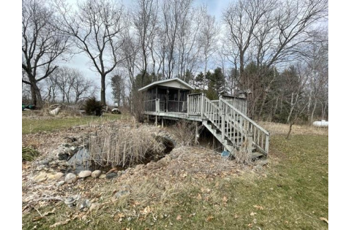 W10690 Lake Dr, Fox Lake, WI 53933