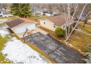 716 Jacquelyn Dr Baraboo, WI 53913