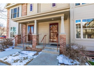 416 Park St 416 Sun Prairie, WI 53590