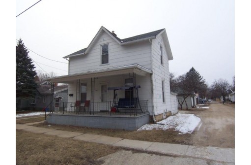 710 Moore St, Beloit, WI 53511