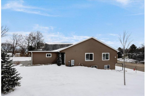 4721 Lorraine Way, McFarland, WI 53558