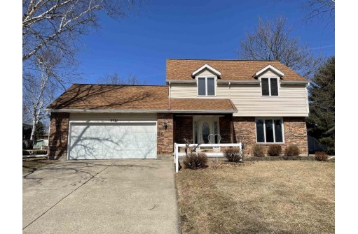 2721 Valley St, Cross Plains, WI 53528