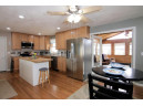 225 Davison Dr, Sun Prairie, WI 53590