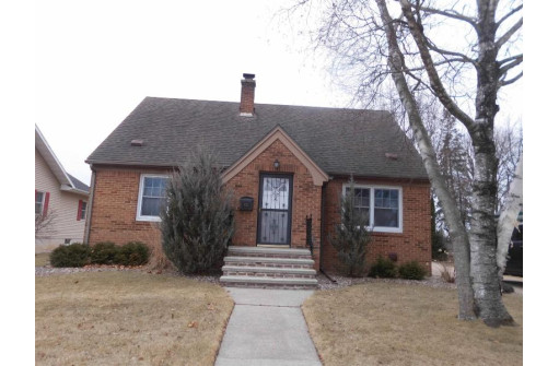 521 W Jefferson St, Waupun, WI 53963