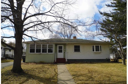 612 Johnson St, Stoughton, WI 53589