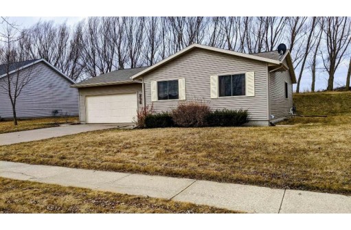 236 Nicholas St, Tomah, WI 54660