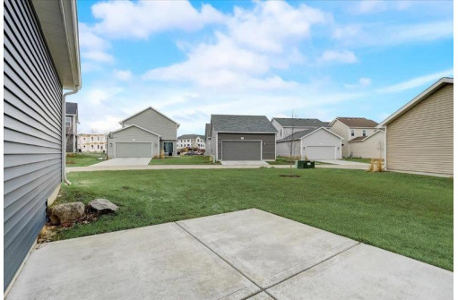 1213 Twisted Branch Way, Sun Prairie, WI 53590